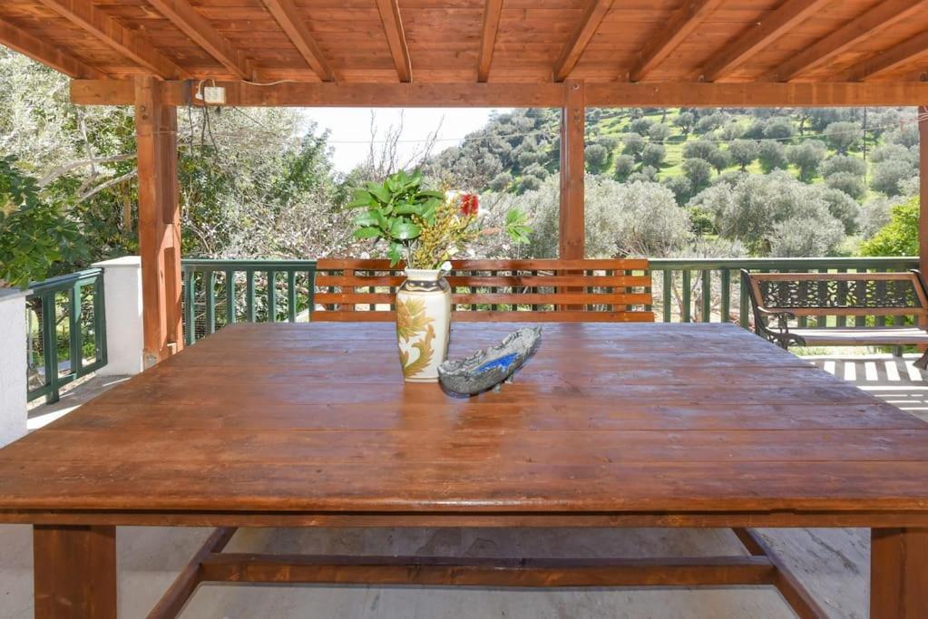 In Limnionas Holiday home